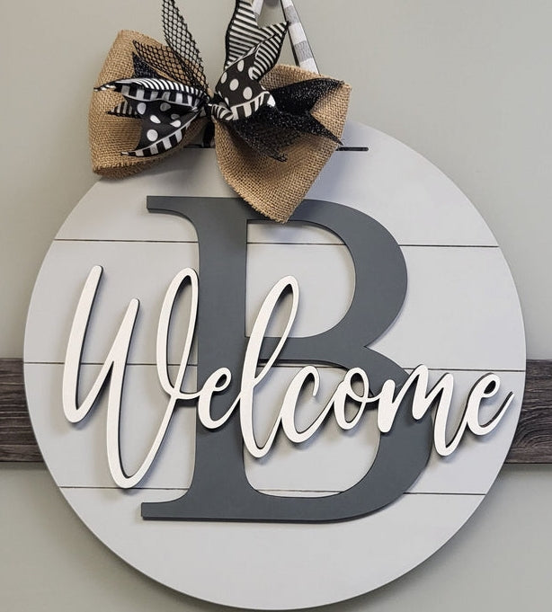 Monogram "Welcome" 15.5" Round Finished